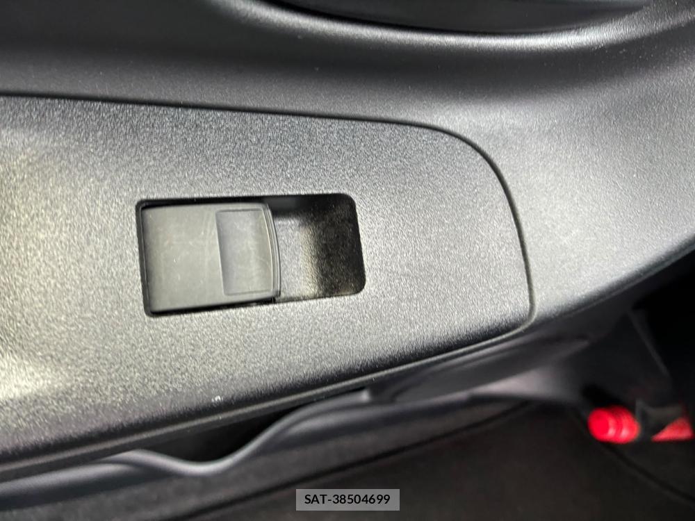 Toyota VITZ 2019-07 8107903-18