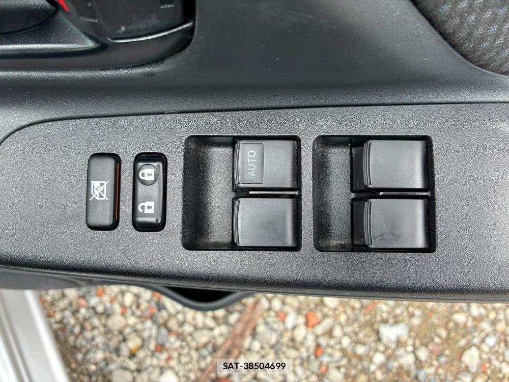 Toyota VITZ 2019-07 8107903-21