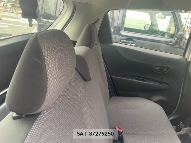 Toyota VITZ 2012-05 8372337-10