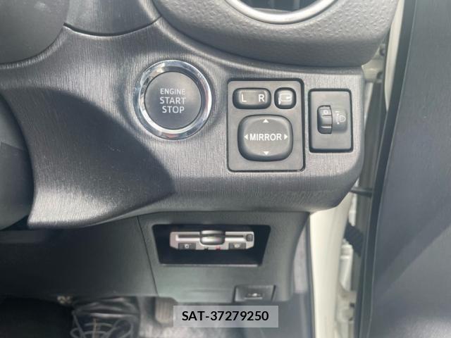 Toyota VITZ 2012-05 8372337-17