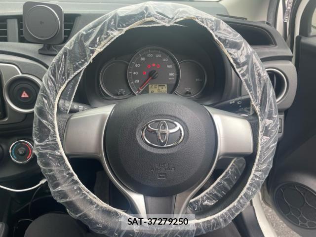 Toyota VITZ 2012-05 8372337-18