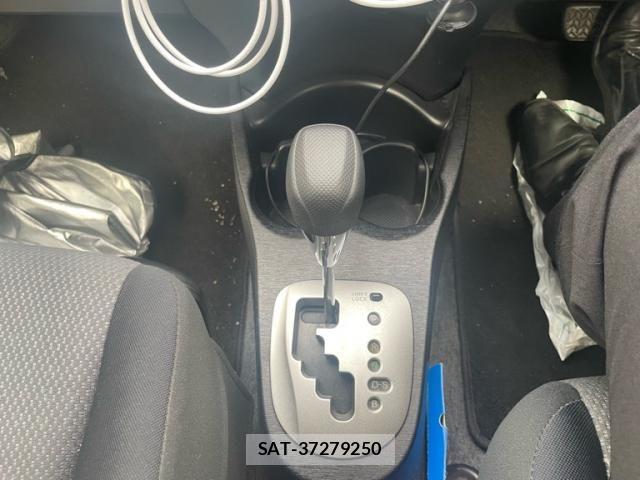 Toyota VITZ 2012-05 8372337-20