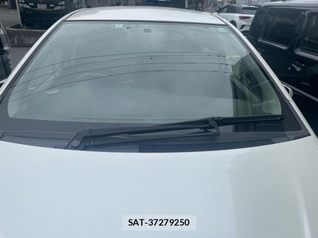 Toyota VITZ 2012-05 8372337-5