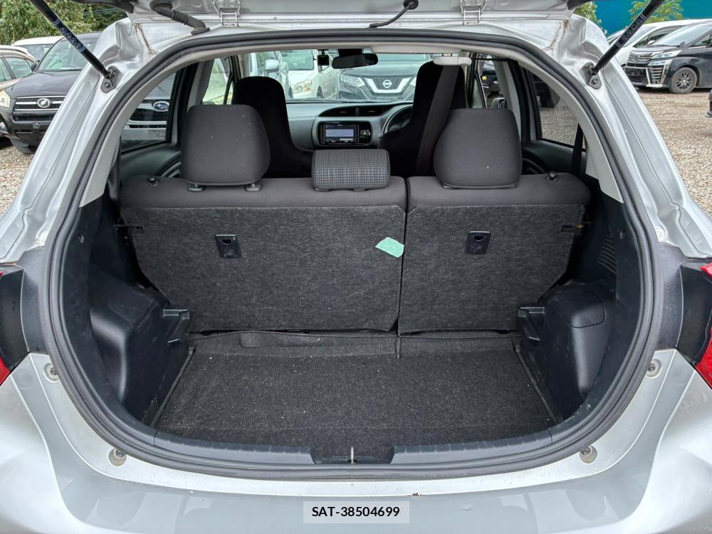 Toyota VITZ 2019-07 8107903-25