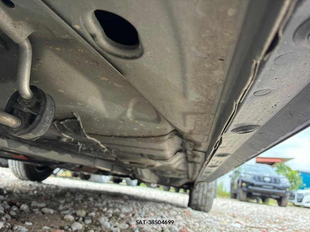 Toyota VITZ 2019-07 8107903-37
