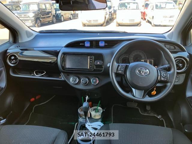 Toyota VITZ 2019-11 8372332-10