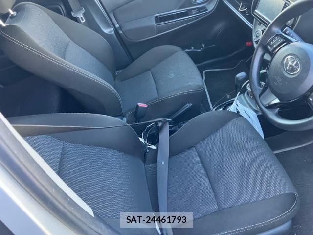 Toyota VITZ 2019-11 8372332-11