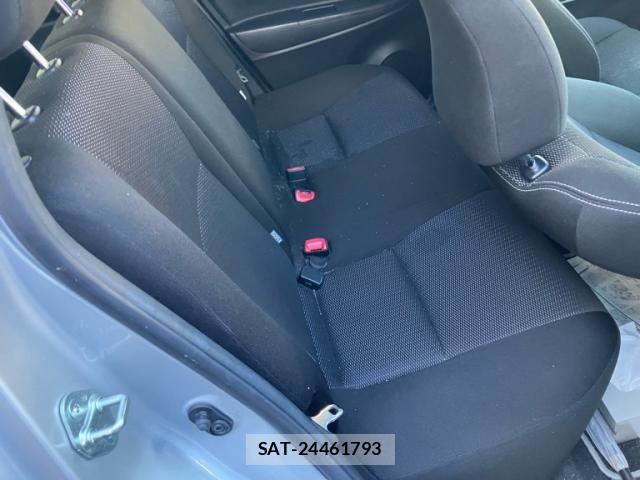 Toyota VITZ 2019-11 8372332-12