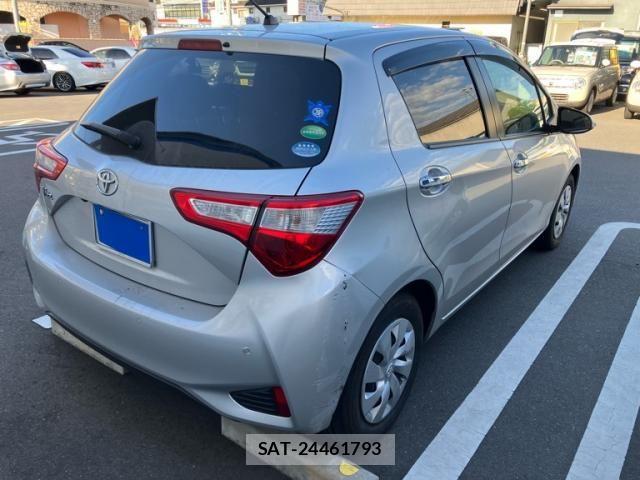 Toyota VITZ 2019-11 8372332-2