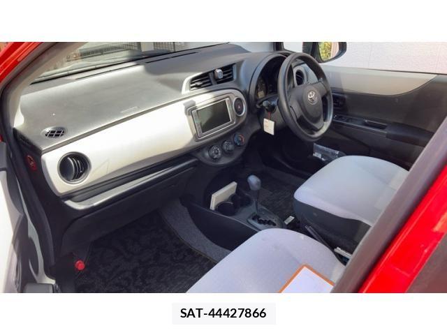 Toyota VITZ 2011-10 8372339-12