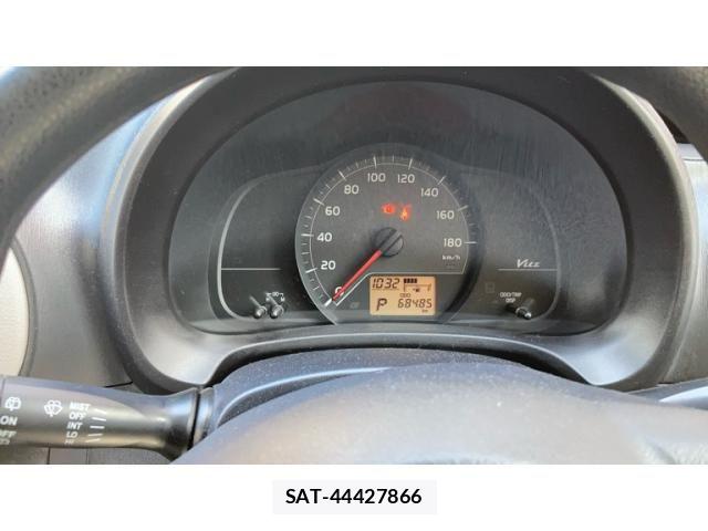 Toyota VITZ 2011-10 8372339-7