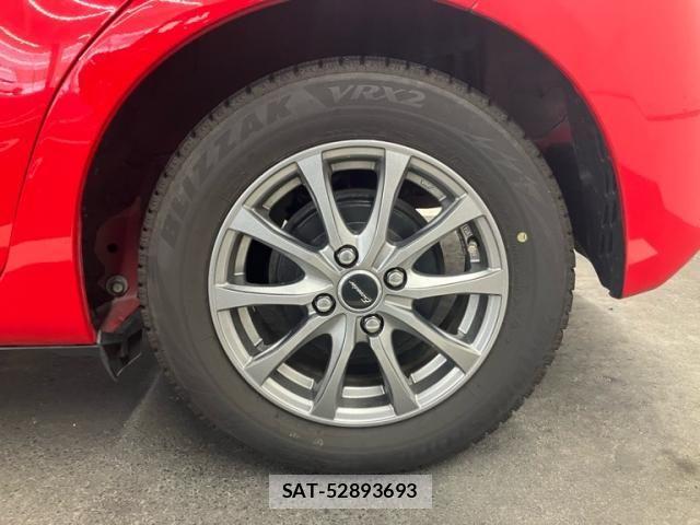 Toyota VITZ 2018-04 8372335-9