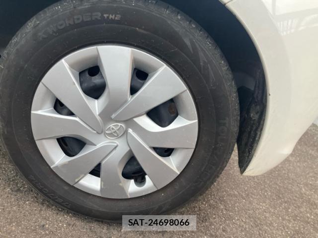 Toyota VITZ 2015-03 8372334-11
