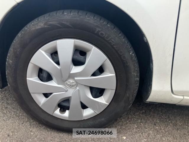 Toyota VITZ 2015-03 8372334-12