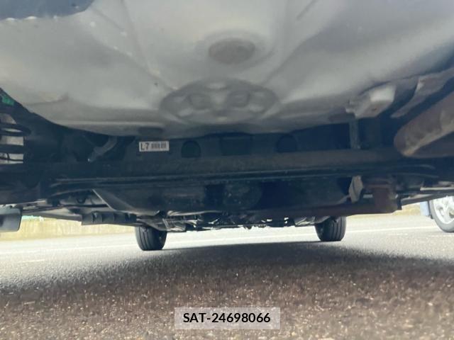 Toyota VITZ 2015-03 8372334-15