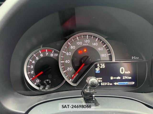 Toyota VITZ 2015-03 8372334-23