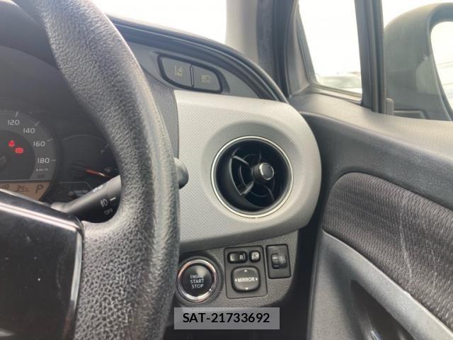 Toyota VITZ 2015-09 8372336-15