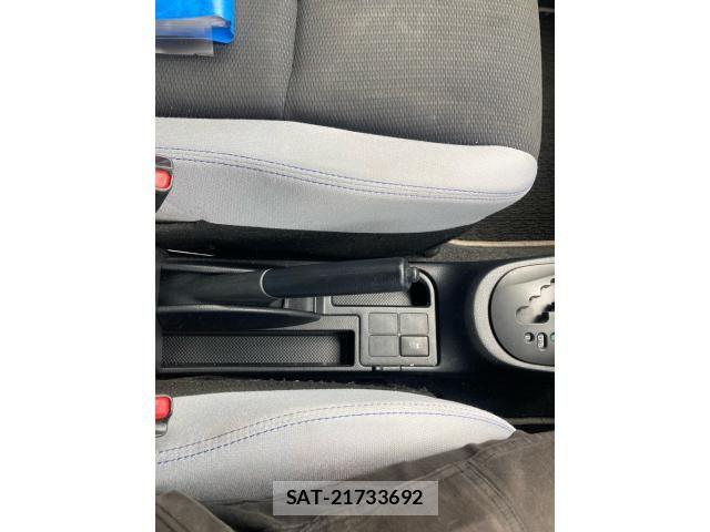 Toyota VITZ 2015-09 8372336-19