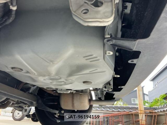 Toyota VITZ 2018-10 8410946-9