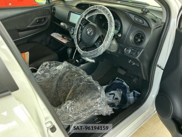 Toyota VITZ 2018-10 8410946-13