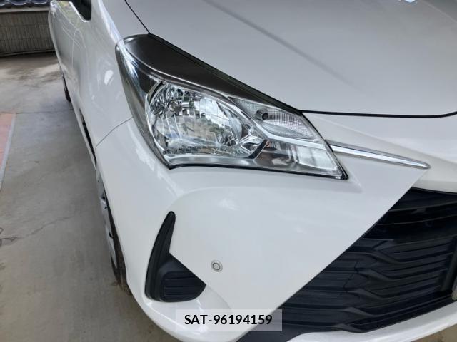 Toyota VITZ 2018-10 8410946-2