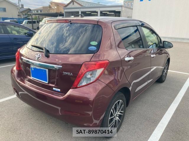 Toyota VITZ 2013-05 8410969-2