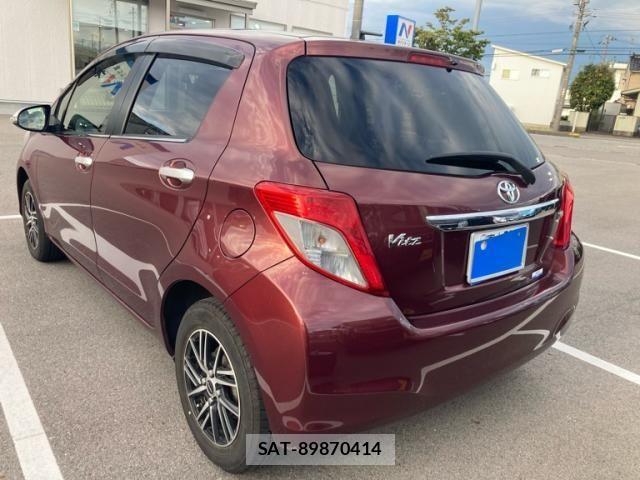 Toyota VITZ 2013-05 8410969-3
