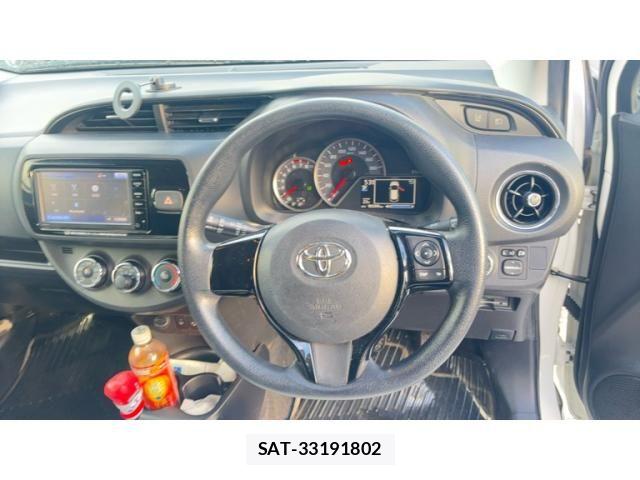 Toyota VITZ 2016-03 8410937-3