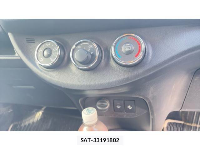 Toyota VITZ 2016-03 8410937-5