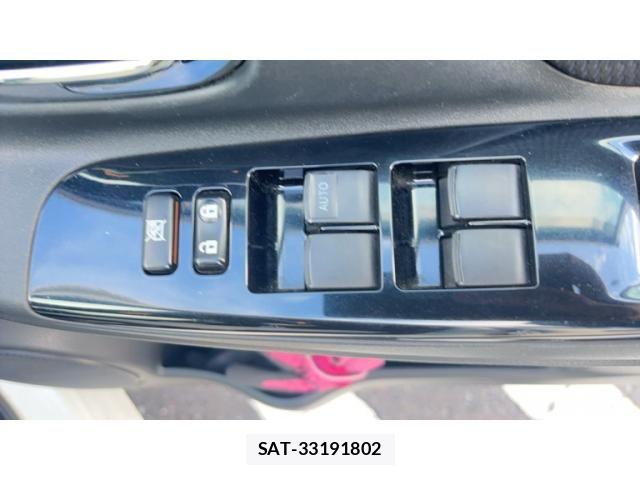 Toyota VITZ 2016-03 8410937-7
