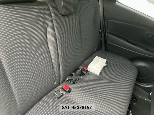 Toyota VITZ 2015-12 8410944-12
