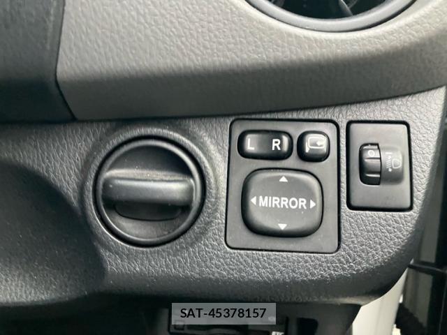 Toyota VITZ 2015-12 8410944-15