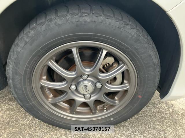 Toyota VITZ 2015-12 8410944-2