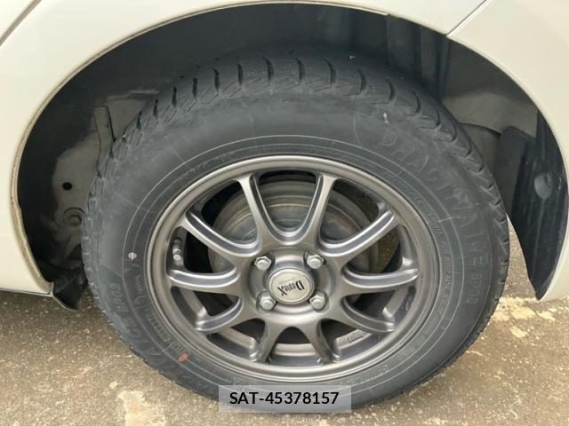 Toyota VITZ 2015-12 8410944-4
