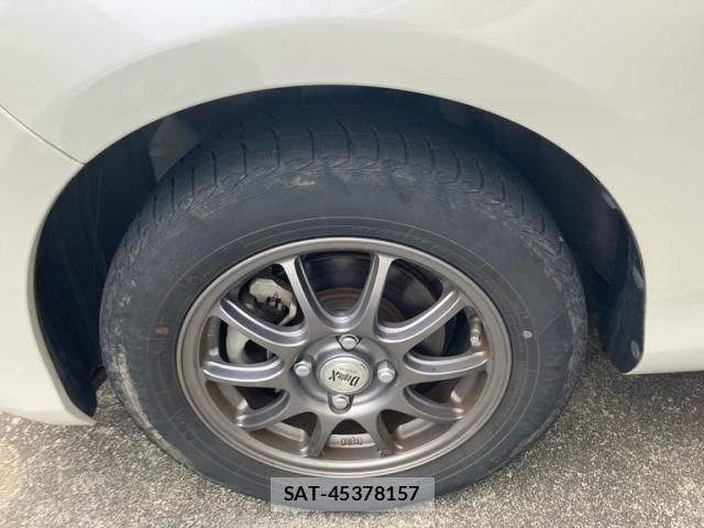 Toyota VITZ 2015-12 8410944-5