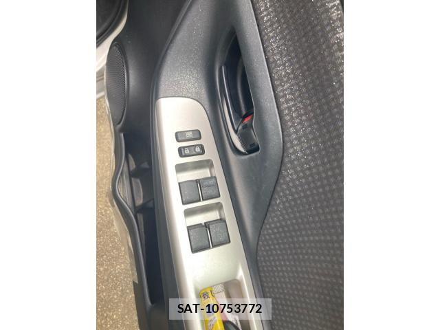 Toyota VITZ 2014-06 8415708-10