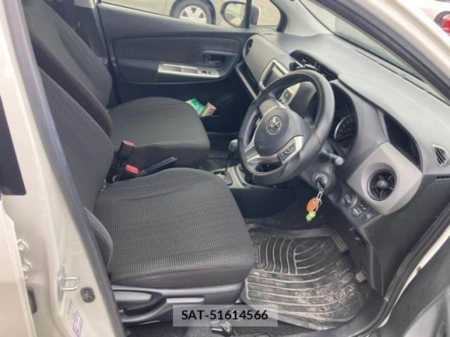 Toyota VITZ 2015-08 8415701-3