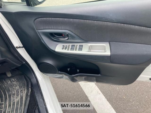 Toyota VITZ 2015-08 8415701-5