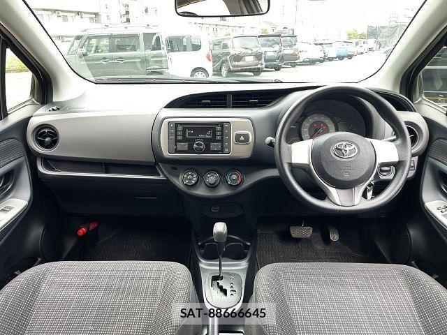Toyota VITZ 2016-06 8410954-1
