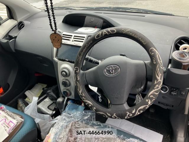 Toyota VITZ 2007-06 8415719-8
