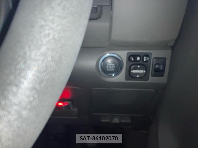 Toyota VITZ 2008-05 8415710-8