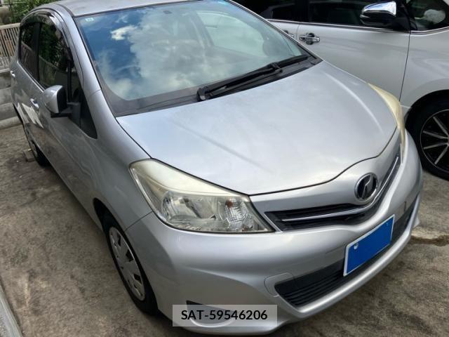 Toyota VITZ 2011-10 8415709-0