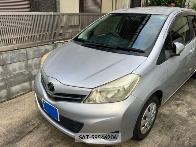 Toyota VITZ 2011-10 8415709-1