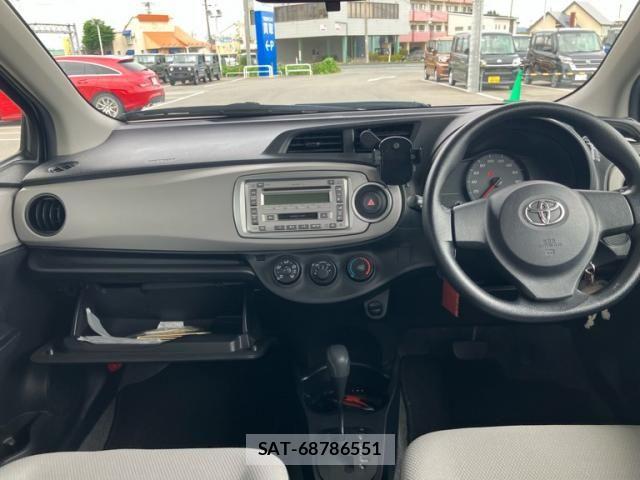Toyota VITZ 2012-01 8415711-15