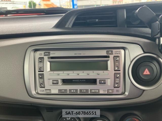 Toyota VITZ 2012-01 8415711-16