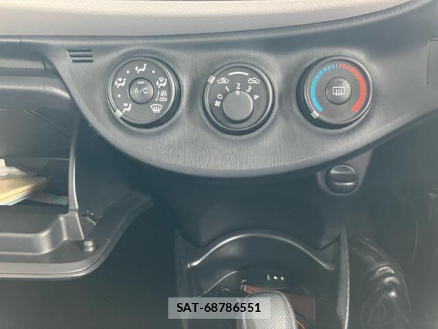 Toyota VITZ 2012-01 8415711-17