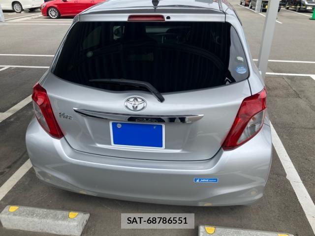 Toyota VITZ 2012-01 8415711-4