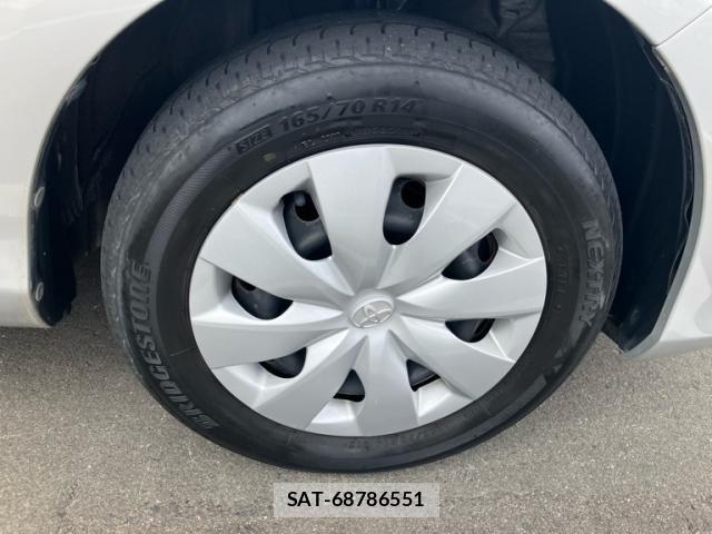 Toyota VITZ 2012-01 8415711-7