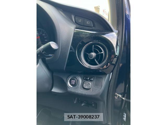 Toyota VITZ 2019-02 8415699-13