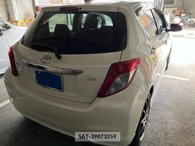 Toyota VITZ 2013-06 8410955-1